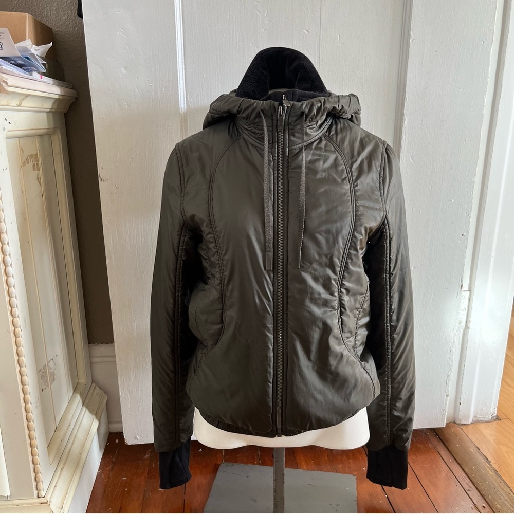 Lululemon Scuba Hoodie *Glyde Dark Olive Green Insulated Jacket Size 4 - Picture 3 of 17